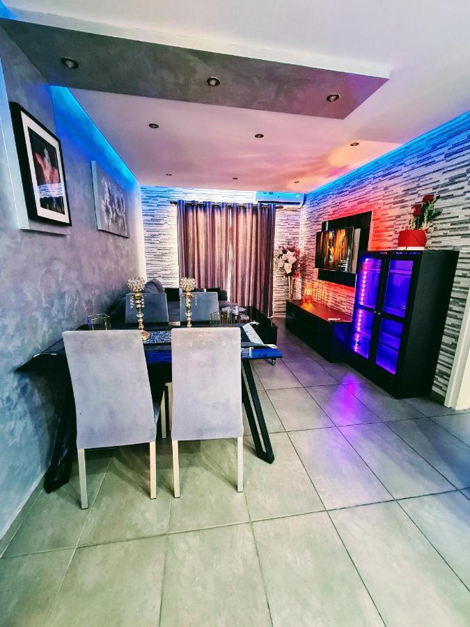 Hidden Lights Deluxe Apartment Айя-Напа Екстер'єр фото